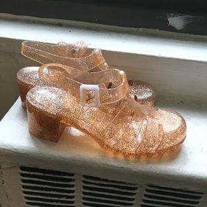 Glittery orange jelly sandals